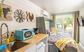 The Container Retreat At 290 Wine Trail #2 Adventure Awaits!